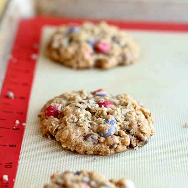 Chocolate Chip Oatmeal Cookies