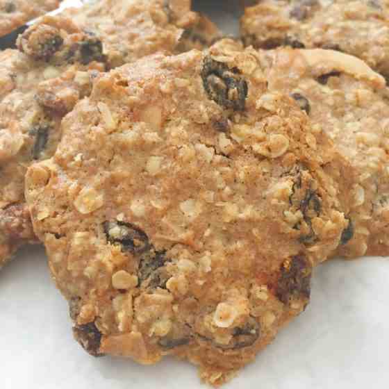 Spiced Raisin Oat Vegan Biscuit