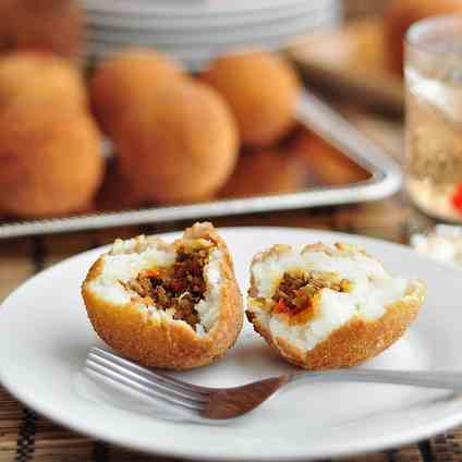 Cuban Potato Balls (Papas Rellenas)