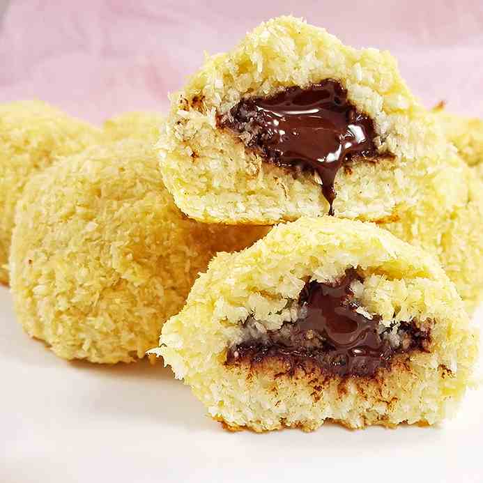 Delicious Coconut Almond Cookies