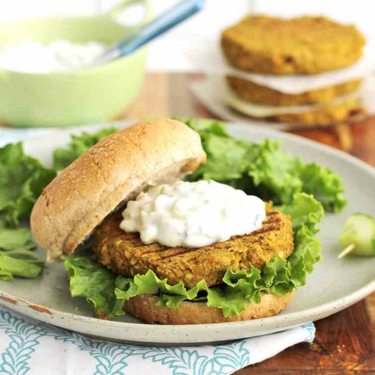 Curry spiced lentil burgers -vegetarian-