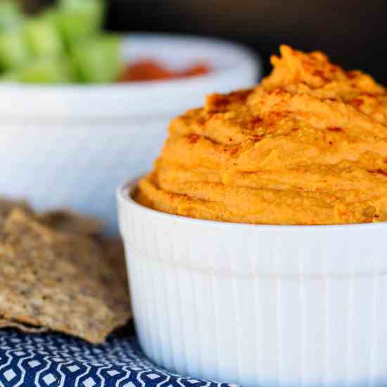 Sirracha Hummus