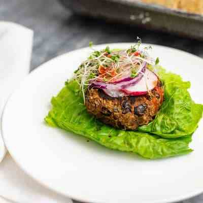 5 Ingredient Vegan Black Bean Burger