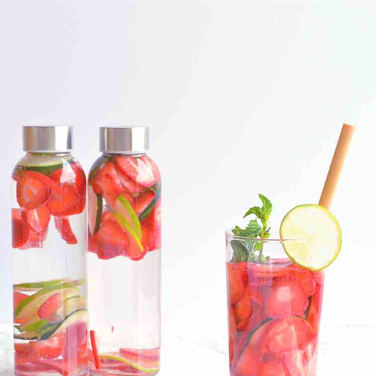 Strawberry Detox Water