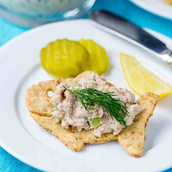 Clean Tuna Salad on Gluten-Free Dill Crack