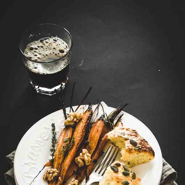 Honey-glazed roast carrots