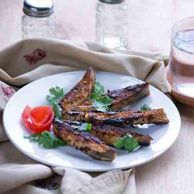 Chettinad Fish Fry, Pomfret Fish with warm