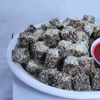 Tiny Lamingtons , Raspberry Dipping Sauce