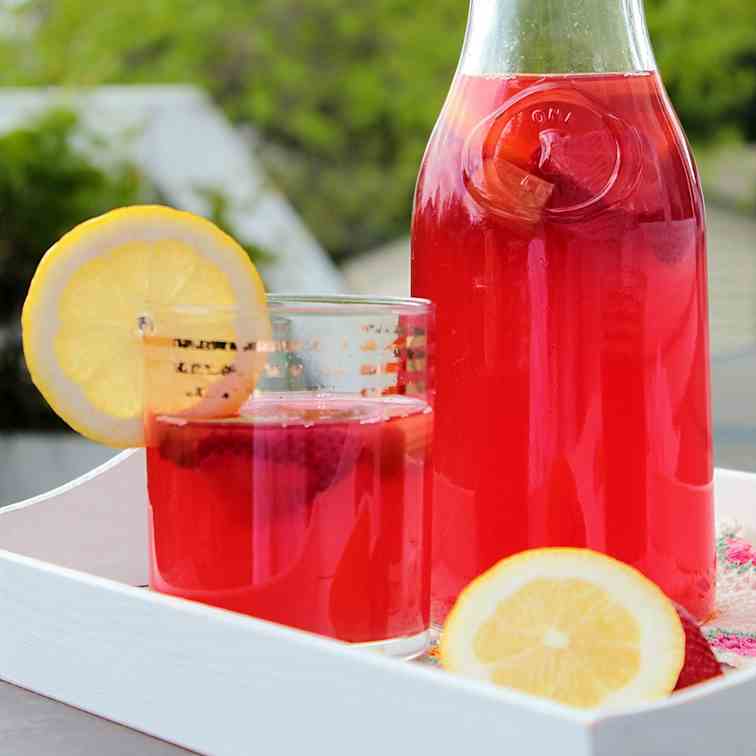 Strawberry Rhubarb Lemonade