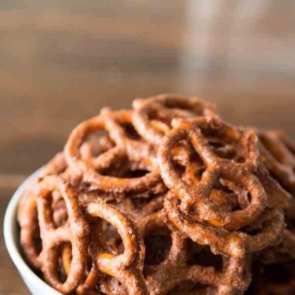 easy candied pretzels