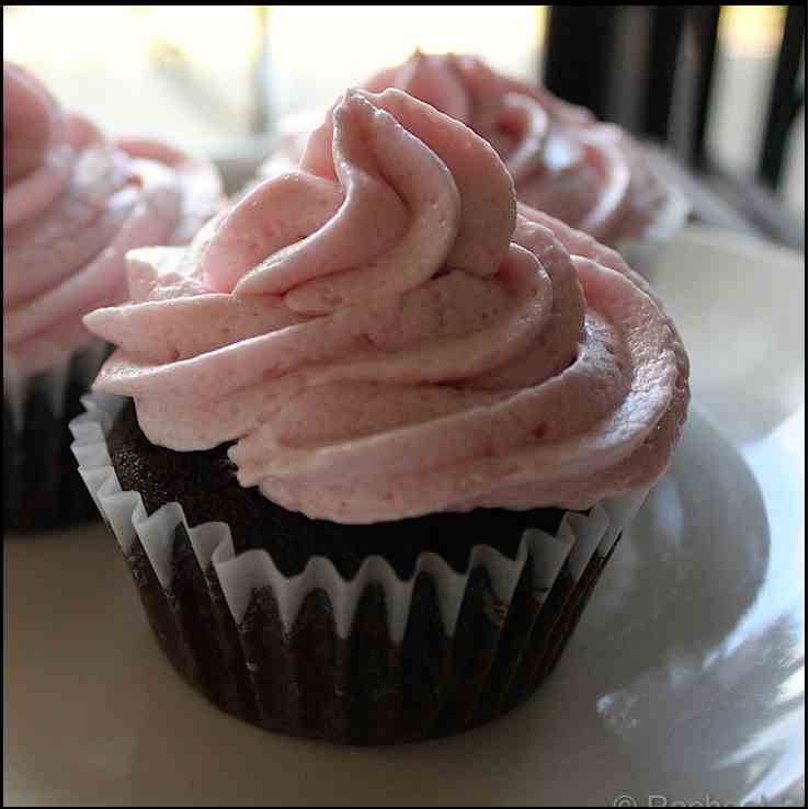 Dark Chocolate Red Wine Cupcakes