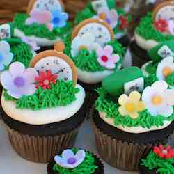 Alice in Wonderland themed Cupcakes