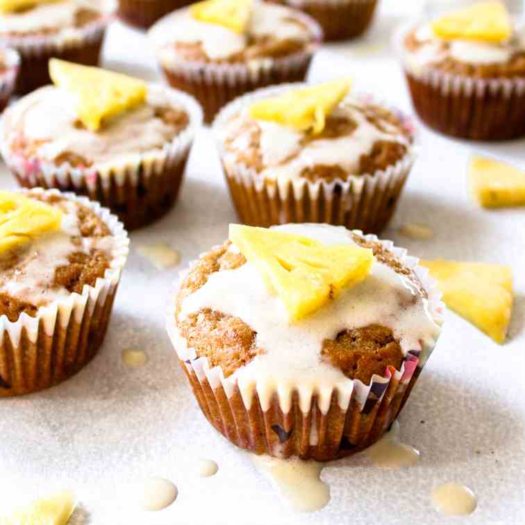 Hummingbird Cupcakes With Honey Glaze