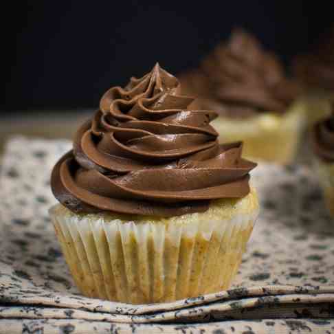 Whipped coconut chocolate ganache