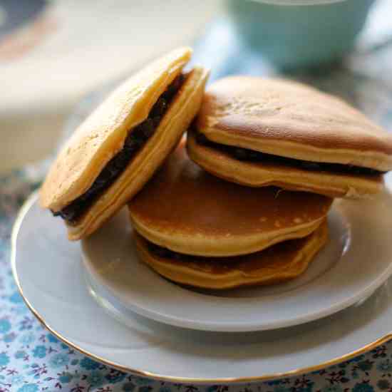 Dorayaki (Japanese filled Pancakes)