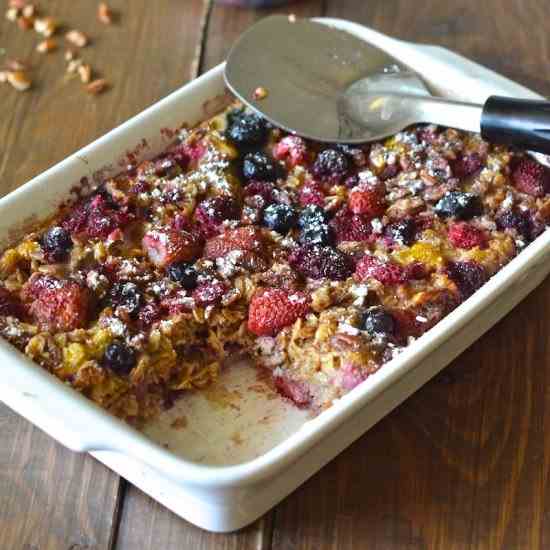 Baked Honey Berry Oatmeal