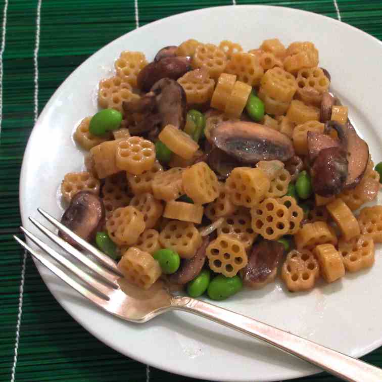 Pasta with Cremini and Edamame