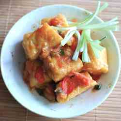 Vietnamese Style Tofu with Tomato Sauce