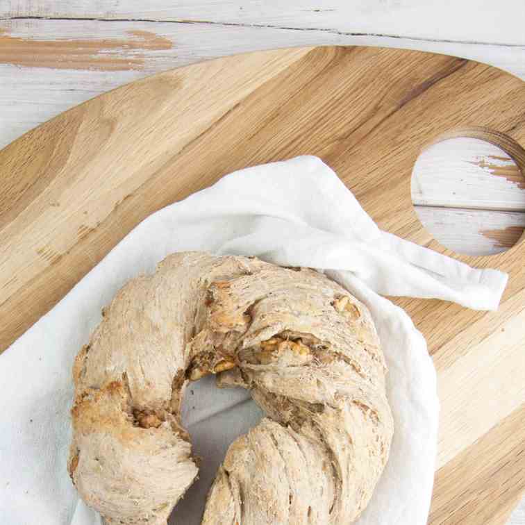 Walnut Bread Wreath