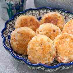 Pan Fried Salmon Rice Cakes