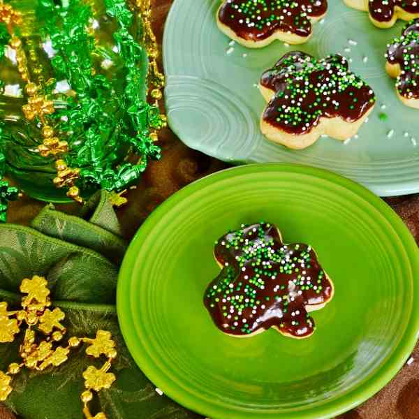 Shamrock Cream Puffs