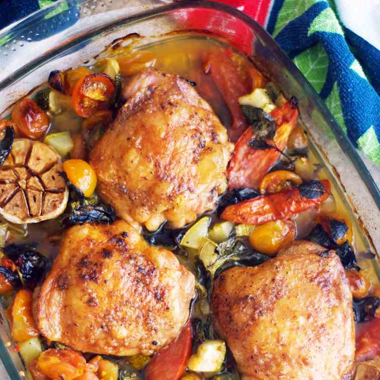 Chicken With Cherry Tomatoes and Zucchini