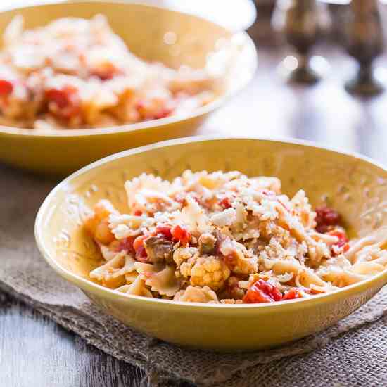 Pasta with Cauliflower and Sausage