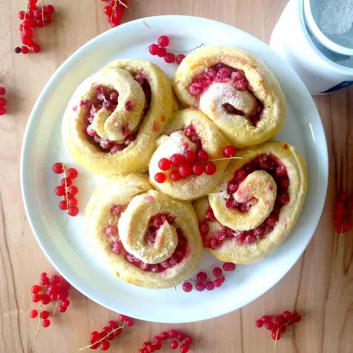 Light Redcurrant Rolls