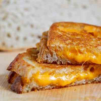 Benny - Joon Grilled Cheese Sandwiches 