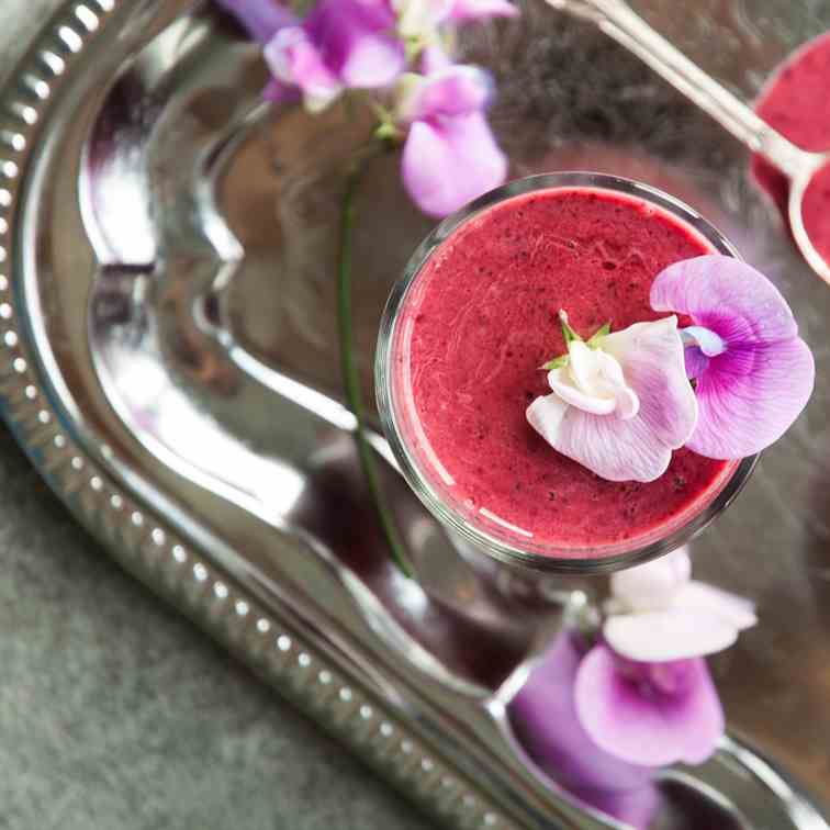 Raspberry and Blueberry Smoothie