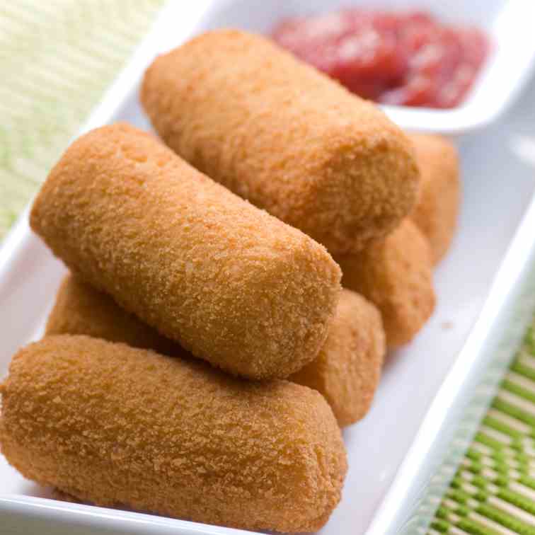 Breaded and Stuffed Chicken Rolls