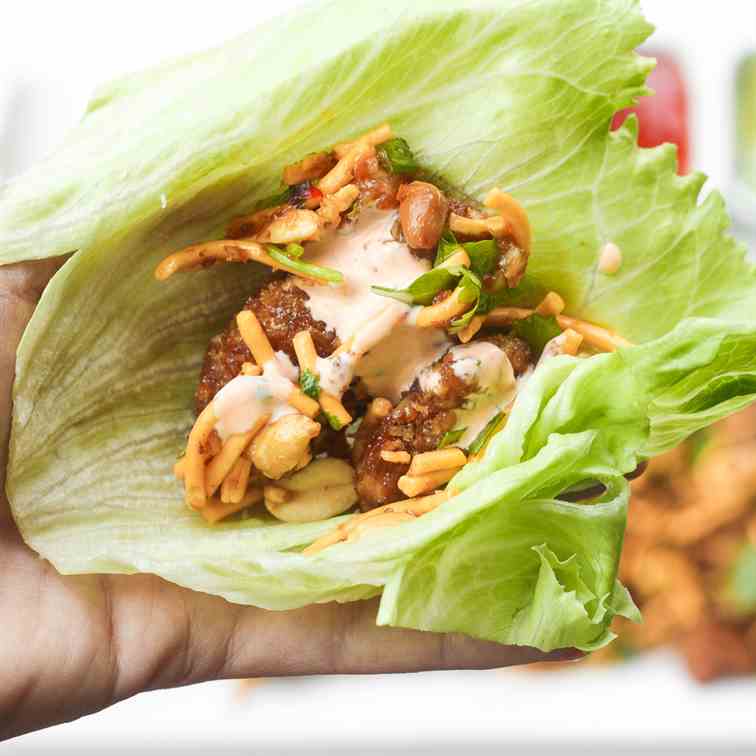 Szechuan Chicken Lettuce Wraps with Spicy 