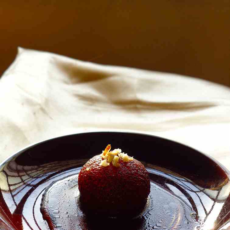 Gulab jamuns using khoya