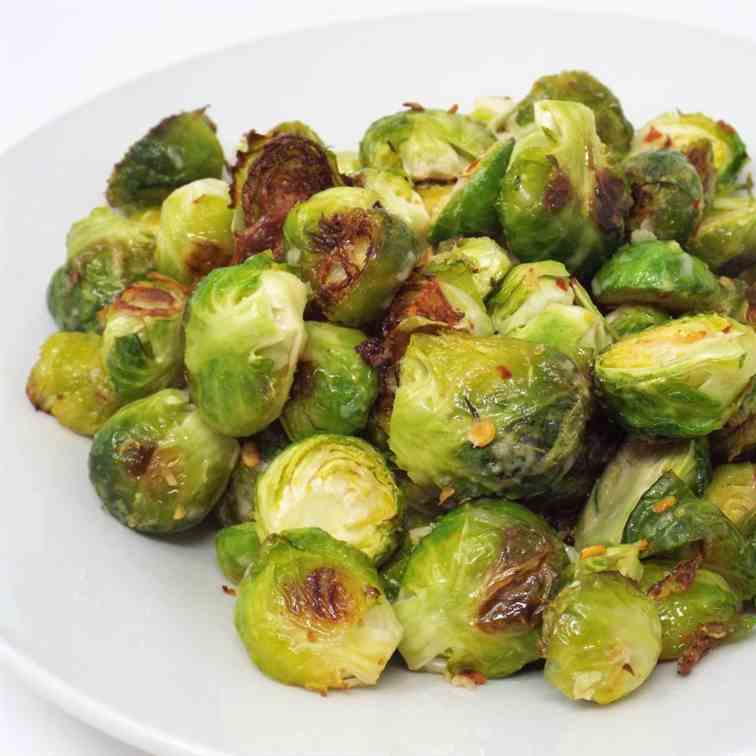 Spicy Parmesan Roasted Brussels Sprouts