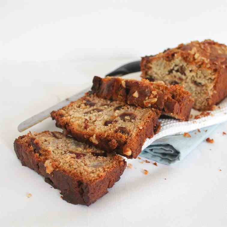 Sugar-Free Date, Honey & Walnut Loaf Cake