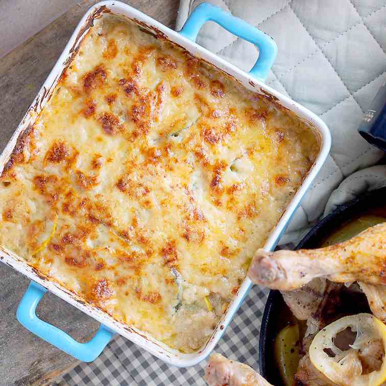 Zucchini gratin with bechamel