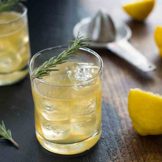 Bourbon Sour with Lemon - Rosemary