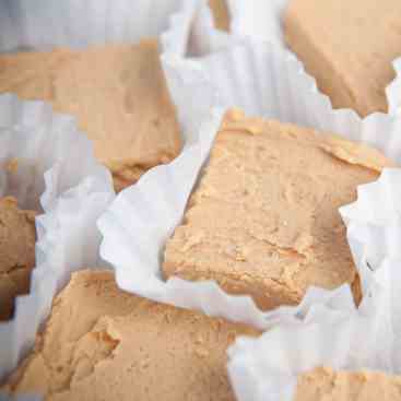 2-Ingredient Peanut Butter Fudge