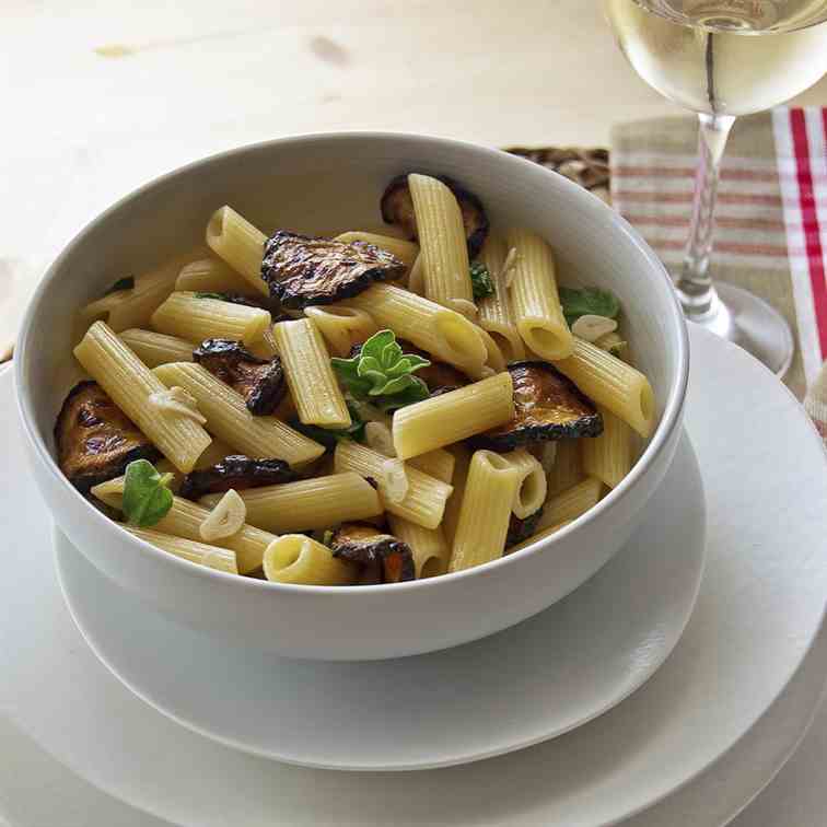 Pasta with fried Zucchini and Fresh oregan