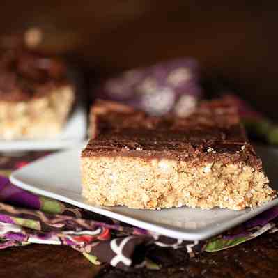 Chocolate Peanut Butter Pretzel Bars