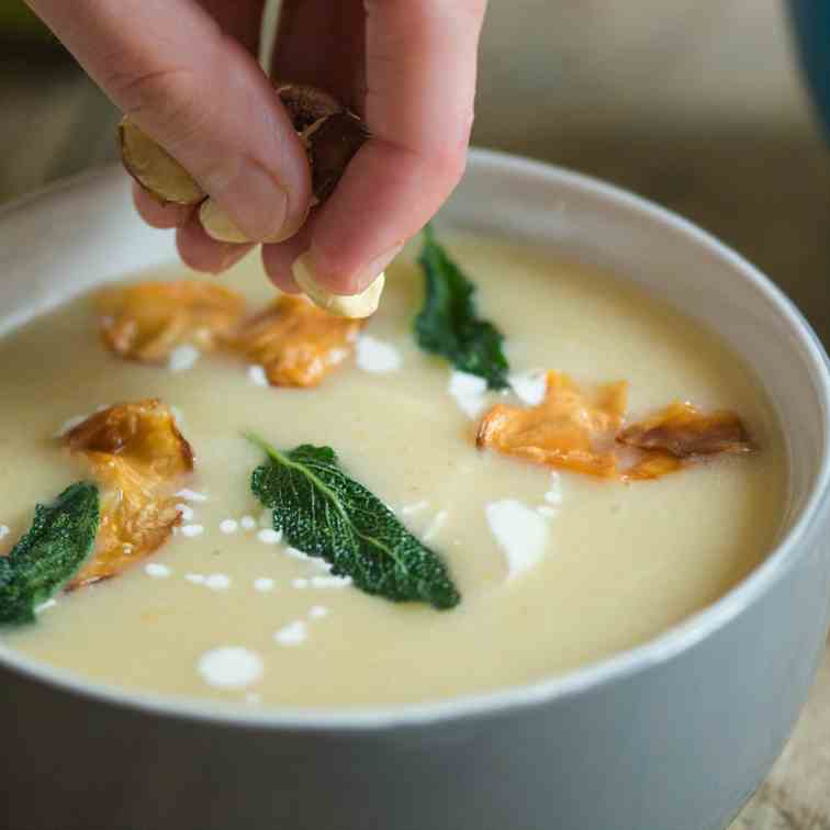 Creamy Celeriac and Apple Soup