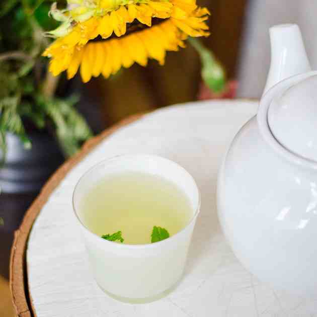 Refreshing Natural Mint Tea