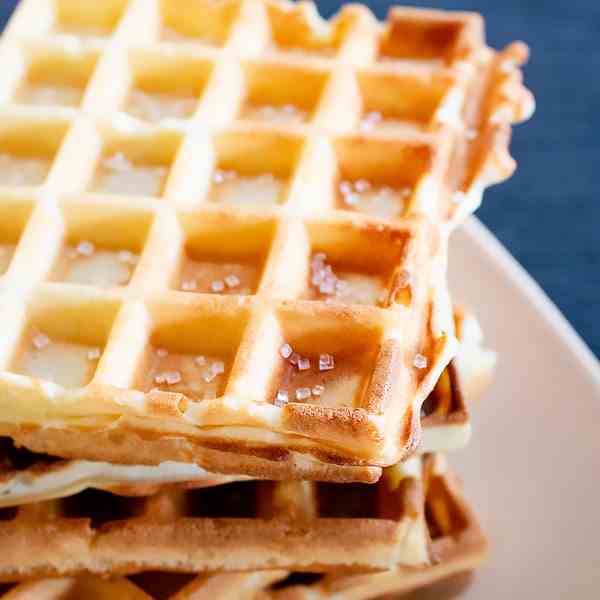 Fluffy Crisp Waffles