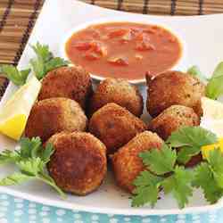 Arancini with marinara sauce