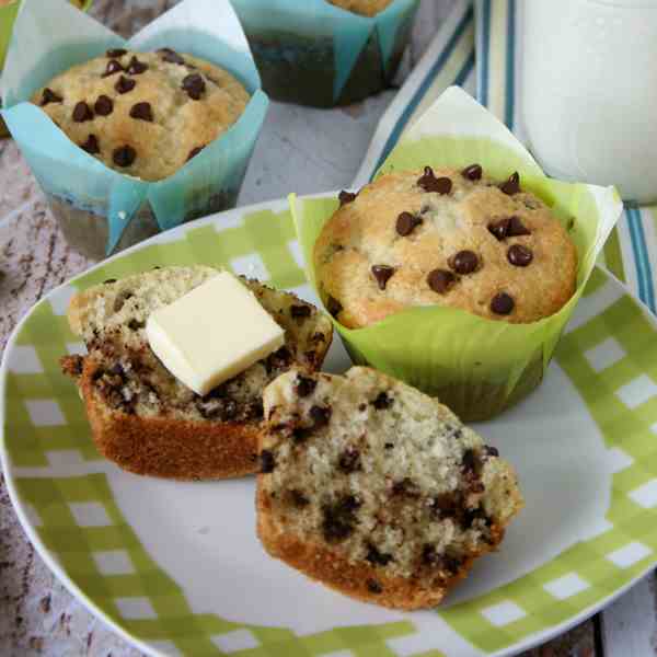 Bakery Style Chocolate Chip Muffins