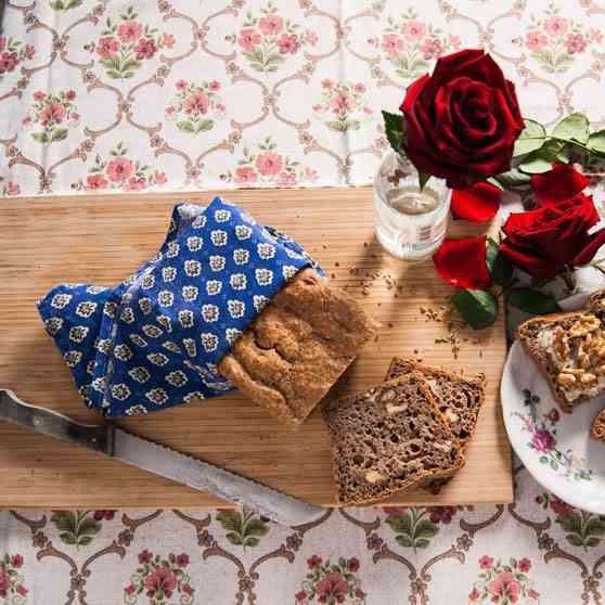 Homemade spelled bread with walnuts