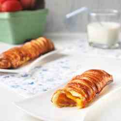 Mini peach strudel