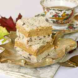 Pumpkin Streusel Cheesecake Bars