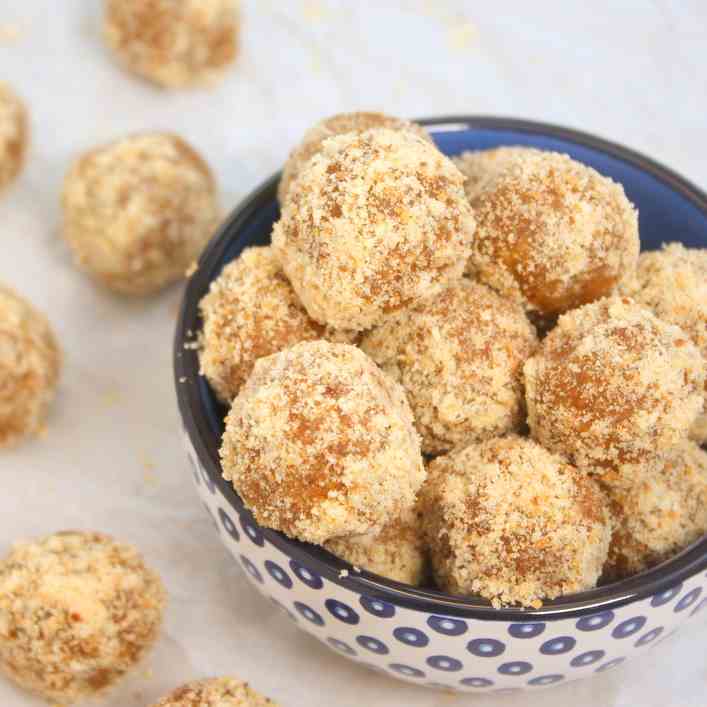 Pumpkin Spice Rum Balls