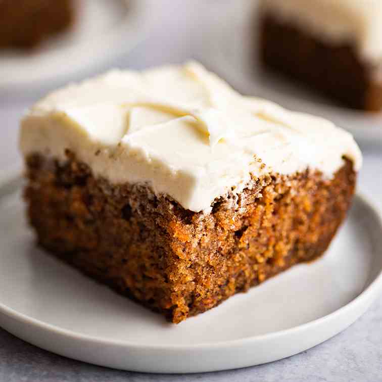 Easy Carrot Cake Recipe